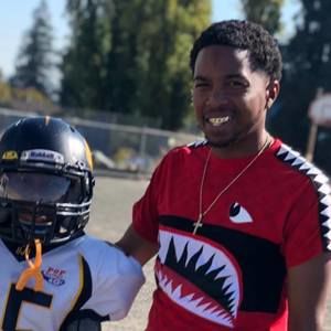 Meet your Posher, Aaron